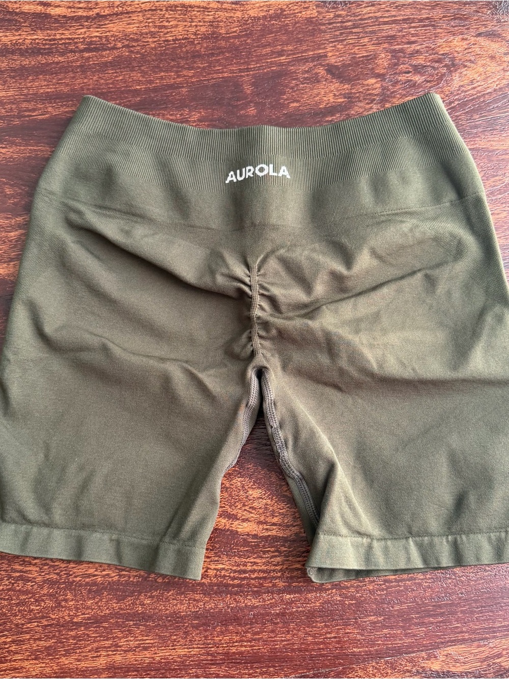 AUROLA High Waisted Seamless Biker Shorts Olive Green 6” Inseam